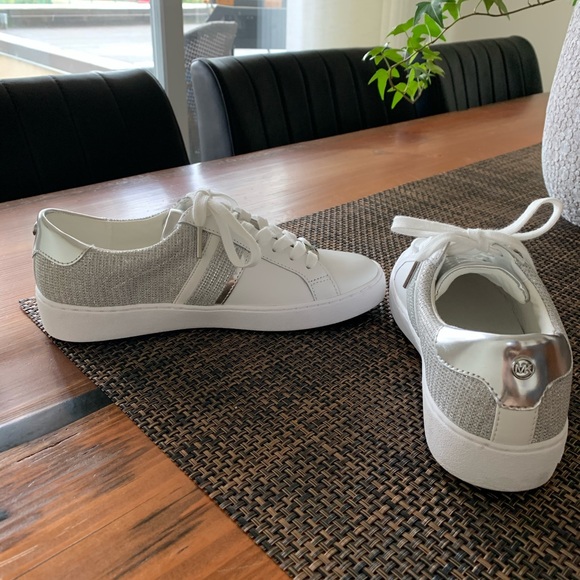 Michael Kors sneakers - Picture 3 of 5